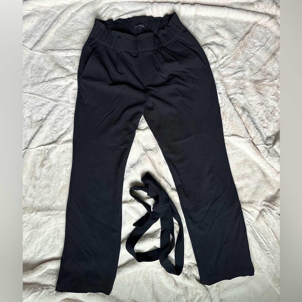 Violets & Roses
Mauve Wide Leg Career Pant